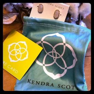 Kendra Scott petite Ellie stud earrings🎀